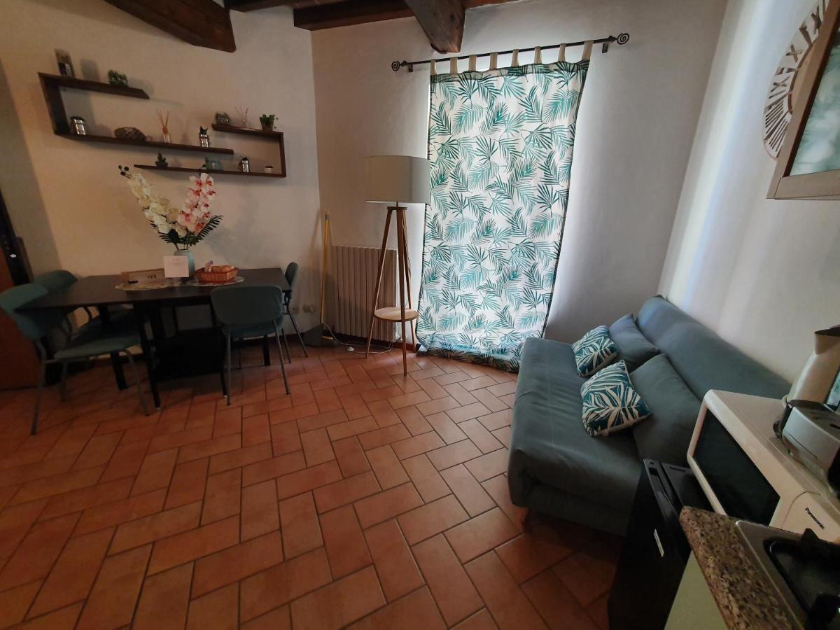 Apartmán Mentana 14 Parma Exteriér fotografie